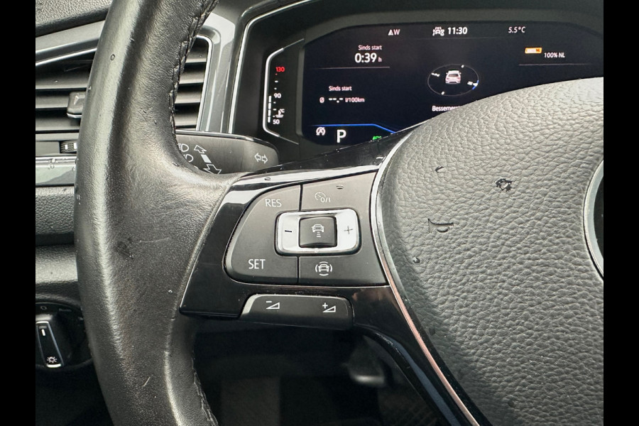 Volkswagen T-Roc 1.5 TSI Sport VIRTUAL | NAVI