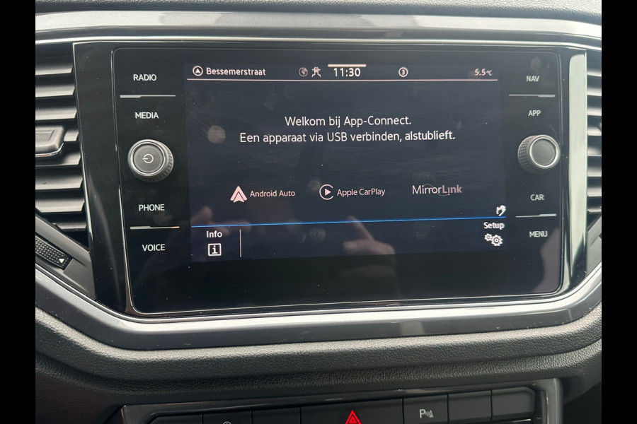 Volkswagen T-Roc 1.5 TSI Sport VIRTUAL | NAVI