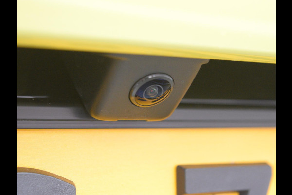 Peugeot 208 1.2 Hybrid 145 e-DCS6 GT 145 PK | ADAPTIVE CRUISE CONTROL | PARKEERSENSOREN MET CAMERA | CLIMATE CONTROL | DEMO