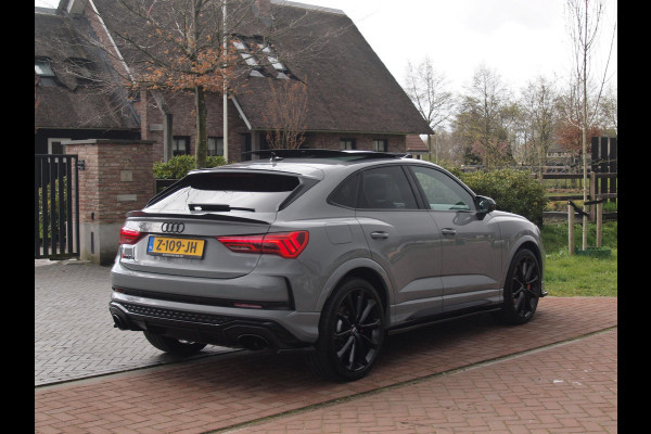 Audi Q3 Sportback TFSI RS | Panoramadak | Bang & Olufsen | Maxton Design | Sport Uitlaatsysteem |