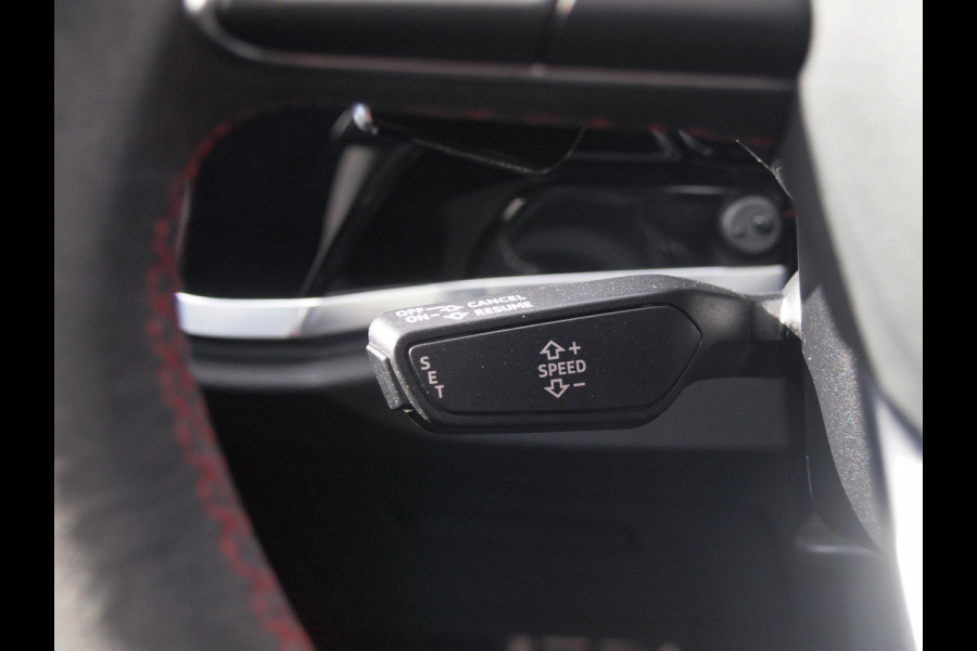 Audi Q3 Sportback TFSI RS | Panoramadak | Bang & Olufsen | Maxton Design | Sport Uitlaatsysteem |