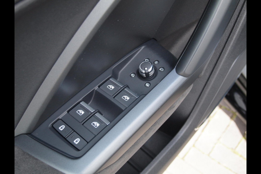 Audi Q3 Sportback TFSI RS | Panoramadak | Bang & Olufsen | Maxton Design | Sport Uitlaatsysteem |