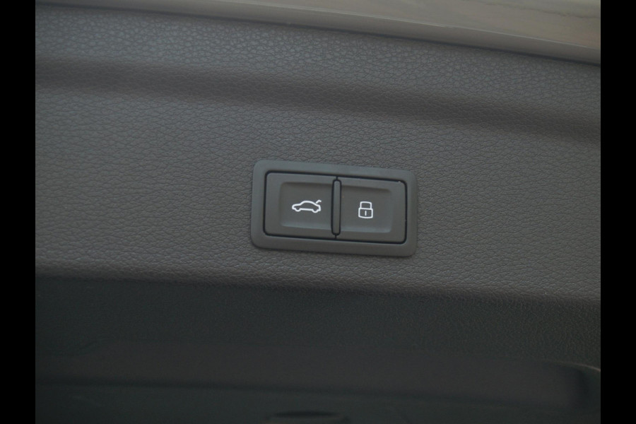 Audi Q3 Sportback TFSI RS | Panoramadak | Bang & Olufsen | Maxton Design | Sport Uitlaatsysteem |