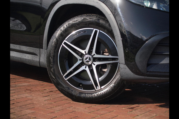 Mercedes-Benz EQA 250 Business Solution AMG 67 kWh | SOH 99% | Sfeerverlichting | 14.000 KM | NL-Auto | Nieuwstaat |
