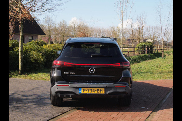 Mercedes-Benz EQA 250 Business Solution AMG 67 kWh | SOH 99% | Sfeerverlichting | 14.000 KM | NL-Auto | Nieuwstaat |