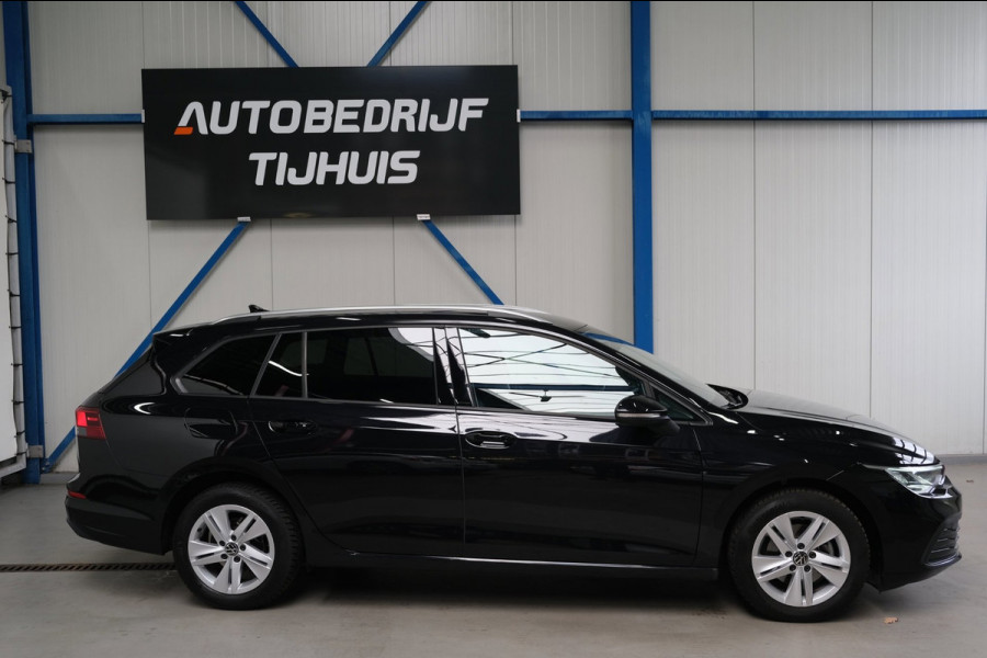 Volkswagen Golf Variant 1.0 eTSI Life Automaat - N.A.P. Airco, Cruise, Camera, Navi, PDC, Virtual display.