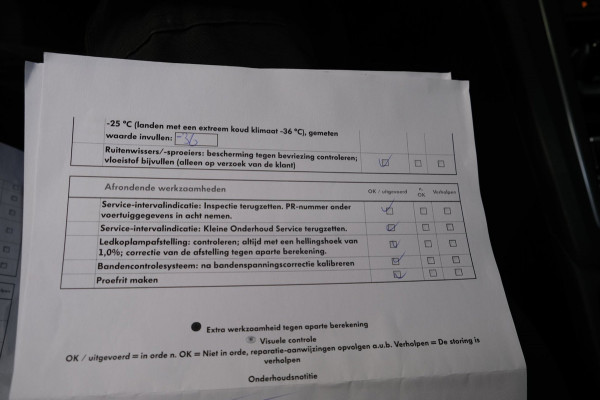 Volkswagen Golf Variant 1.0 eTSI Life Automaat - N.A.P. Airco, Cruise, Camera, Navi, PDC, Virtual display.