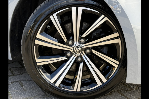 Toyota Corolla Touring Sports 2.0 Hybrid Team D | ACC | CarPlay | Camera | JBL | Keyless | LED