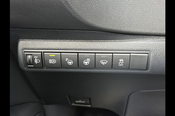 Toyota Corolla Touring Sports 2.0 Hybrid Team D | ACC | CarPlay | Camera | JBL | Keyless | LED