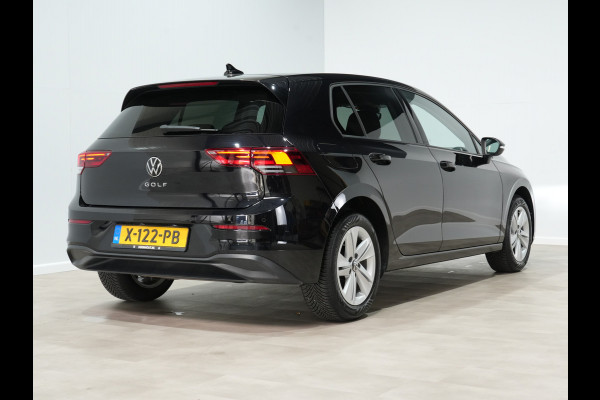 Volkswagen Golf 1.0 TSI 110pk Life Business Navigatie Stoelverwarming Pdc Acc 253