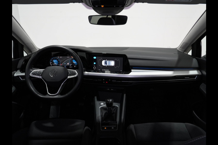 Volkswagen Golf 1.0 TSI 110pk Life Business Navigatie Stoelverwarming Pdc Acc 253