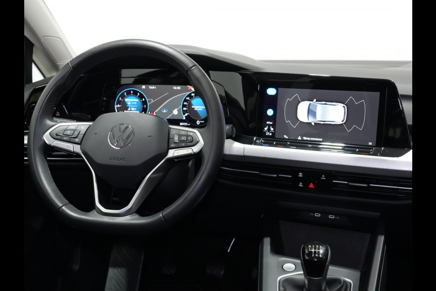 Volkswagen Golf 1.0 TSI 110pk Life Business Navigatie Stoelverwarming Pdc Acc 253