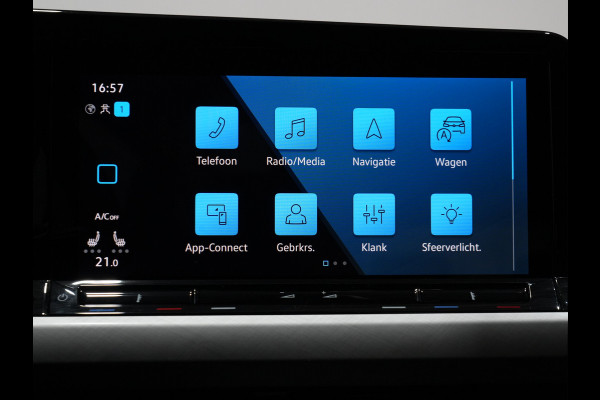 Volkswagen Golf 1.0 TSI 110pk Life Business Navigatie Stoelverwarming Pdc Acc 253