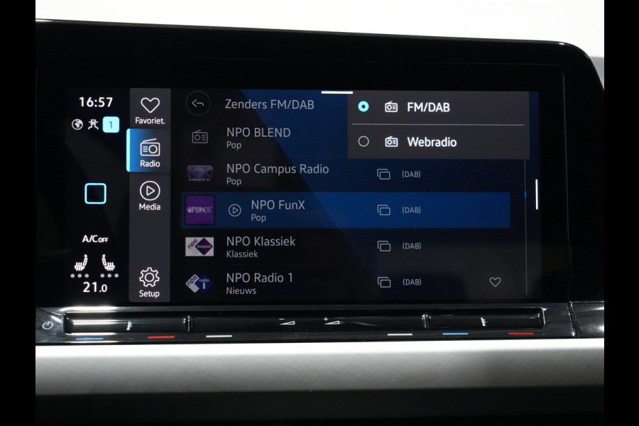 Volkswagen Golf 1.0 TSI 110pk Life Business Navigatie Stoelverwarming Pdc Acc 253