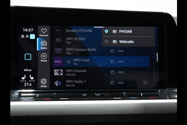 Volkswagen Golf 1.0 TSI 110pk Life Business Navigatie Stoelverwarming Pdc Acc 253