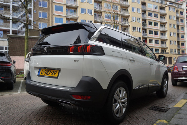Peugeot 5008 1.2 PureTech GT SPORT | LEER/ Alcantara | Sfeerverlichting | APPLE | NL auto | Dealer onderhouden |