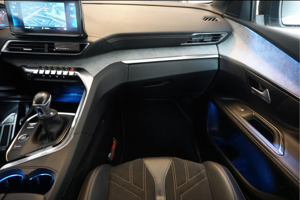 Peugeot 5008 1.2 PureTech GT SPORT | LEER/ Alcantara | Sfeerverlichting | APPLE | NL auto | Dealer onderhouden |