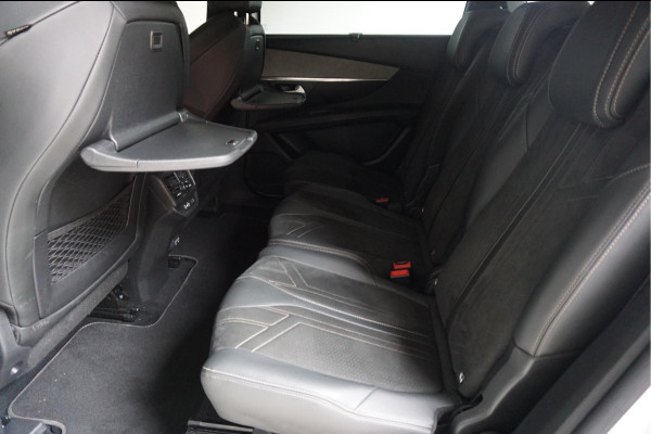 Peugeot 5008 1.2 PureTech GT SPORT | LEER/ Alcantara | Sfeerverlichting | APPLE | NL auto | Dealer onderhouden |