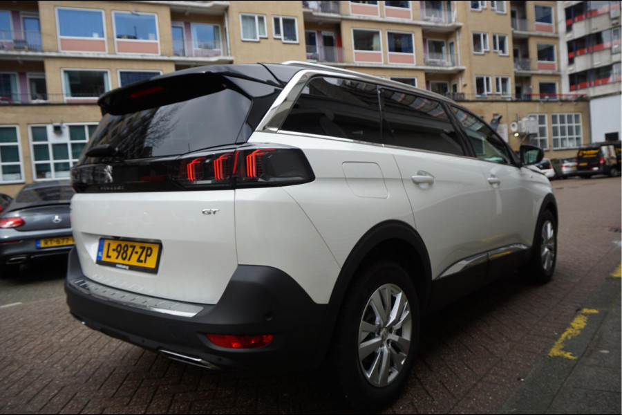 Peugeot 5008 1.2 PureTech GT SPORT | LEER/ Alcantara | Sfeerverlichting | APPLE | NL auto | Dealer onderhouden |