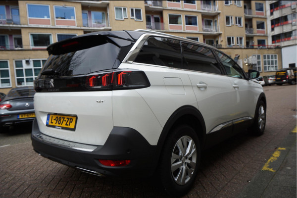 Peugeot 5008 1.2 PureTech GT SPORT | LEER/ Alcantara | Sfeerverlichting | APPLE | NL auto | Dealer onderhouden |