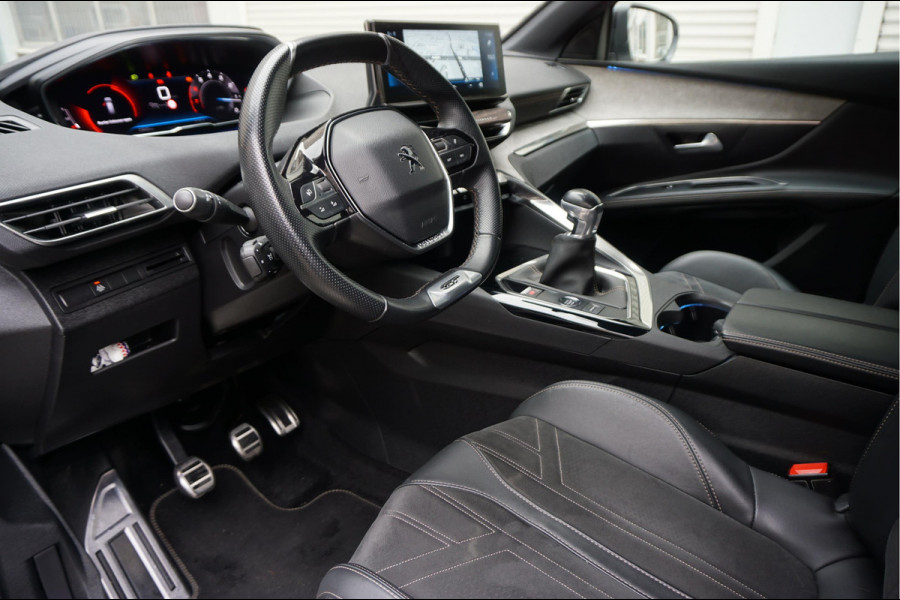 Peugeot 5008 1.2 PureTech GT SPORT | LEER/ Alcantara | Sfeerverlichting | APPLE | NL auto | Dealer onderhouden |