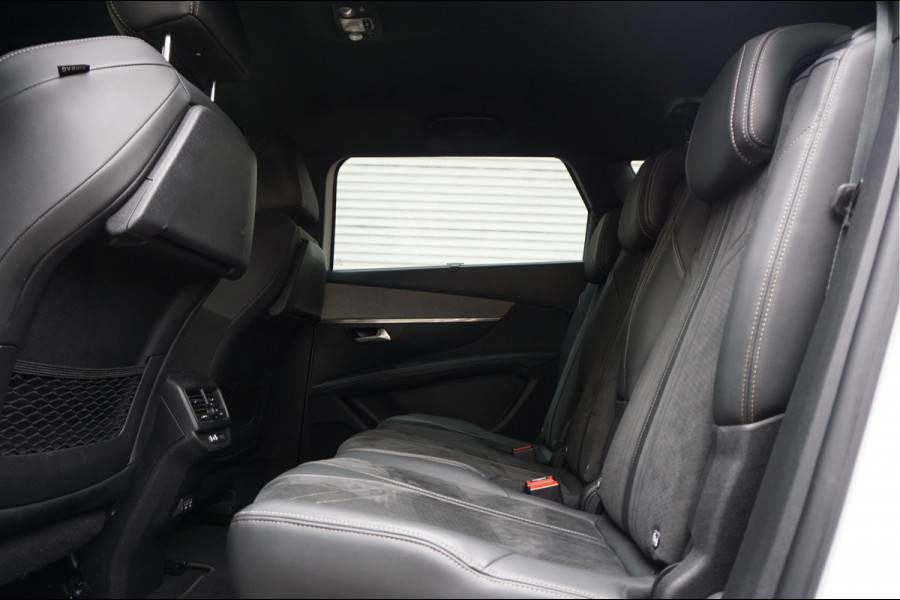 Peugeot 5008 1.2 PureTech GT SPORT | LEER/ Alcantara | Sfeerverlichting | APPLE | NL auto | Dealer onderhouden |