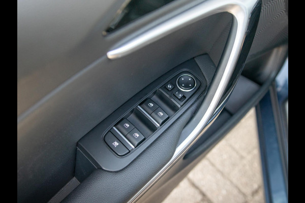 Kia Ceed Sportswagon 1.6 GDI PHEV DynamicPlusLine Stoel stuurwiel verwarming l El. verstelbare stoelen incl. memory l El. kofferklep l Trekhaak l