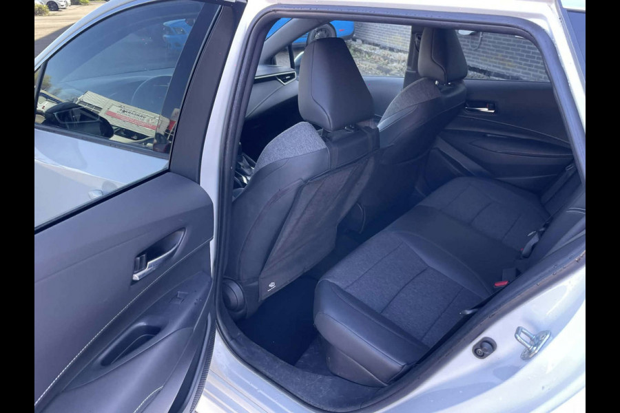 Toyota Corolla Touring Sports 1.8 Hybrid TeamNL / trekhaak / camera