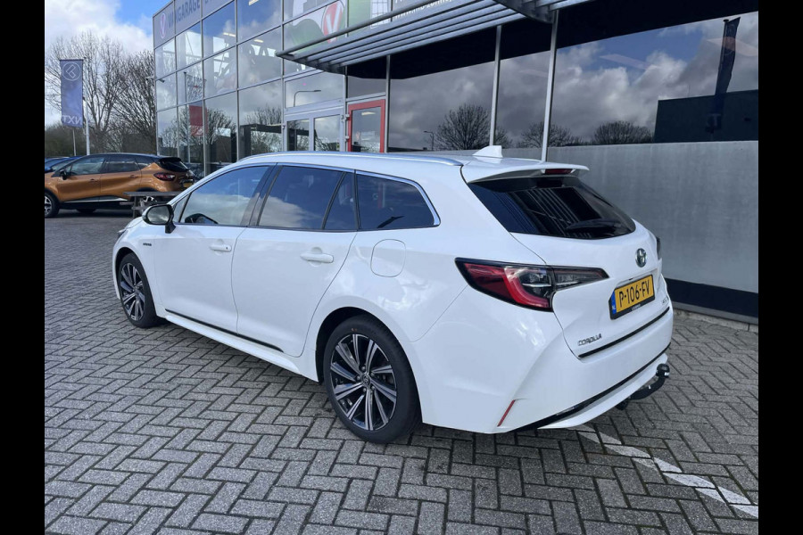 Toyota Corolla Touring Sports 1.8 Hybrid TeamNL / trekhaak / camera