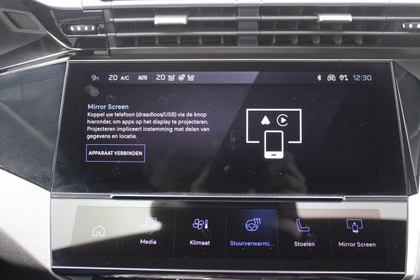 Peugeot e-408 GT AVANTAGE 58 kWh | PANORAMISCH SCHUIF/KANTEL DAK | ELEKTRISCH BEDIENBARE VOORSTOELEN | STOEL/STUUR VERWARMING | MASSAGE FUNCTIE OP DE VOORSTOELEN | FOCAL AUDIO SYSTEEM | ALCANTARA/LEDEREN BEKLEDING | 360° CAMERA | PARKEERSENSOREN VOOR + ACHTER | ELEKTRISCH BEDIENBARE ACHTERKLEP | SFEER VERLICHTING | KEYLESS ENTRY/START | 19" LICHTMETALEN VELGEN | DODEHOEK DETECTIE | ADAPTIVE CRUISE CONTROL | APPLE CARPLAY/ANDROID AUTO DRAADLOOS | DRAADLOOS TELEFOONLADEN |