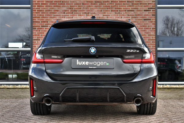 BMW 3 Serie Touring 330e M-Sport Pro Pano M-zetels ACC HUD HiFi 19inch
