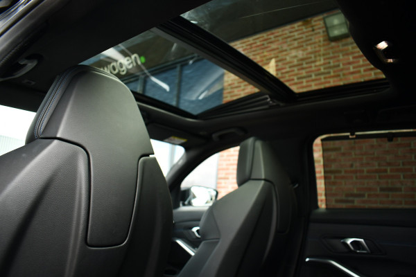 BMW 3 Serie Touring 330e M-Sport Pro Pano M-zetels ACC HUD HiFi 19inch