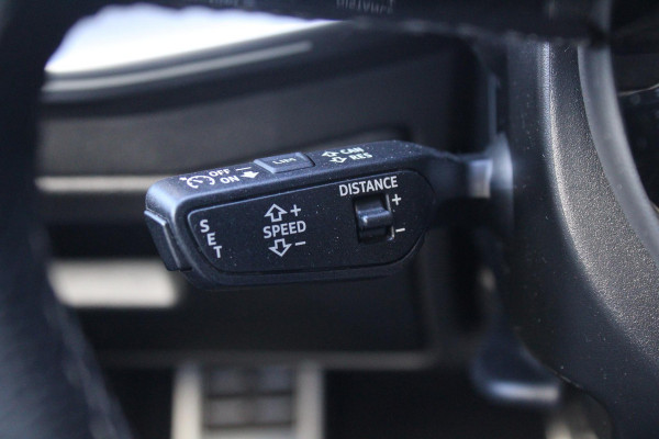 Audi A3 Limousine 30 TFSI S edition 19'' Lichtmetalen Velgen | Adaptive Cruise Control | Climate Control | Navigatie | Parkeersensoren |