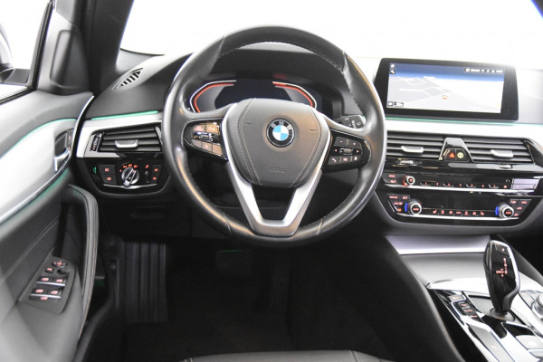 BMW 5 Serie Touring 520d *1ste Eigenaar*Leer*Panoramadak*Trekhaak*Ambiente*