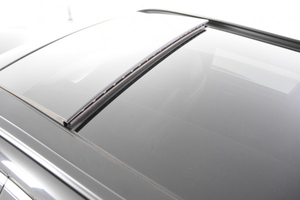 BMW 5 Serie Touring 520d *1ste Eigenaar*Leer*Panoramadak*Trekhaak*Ambiente*