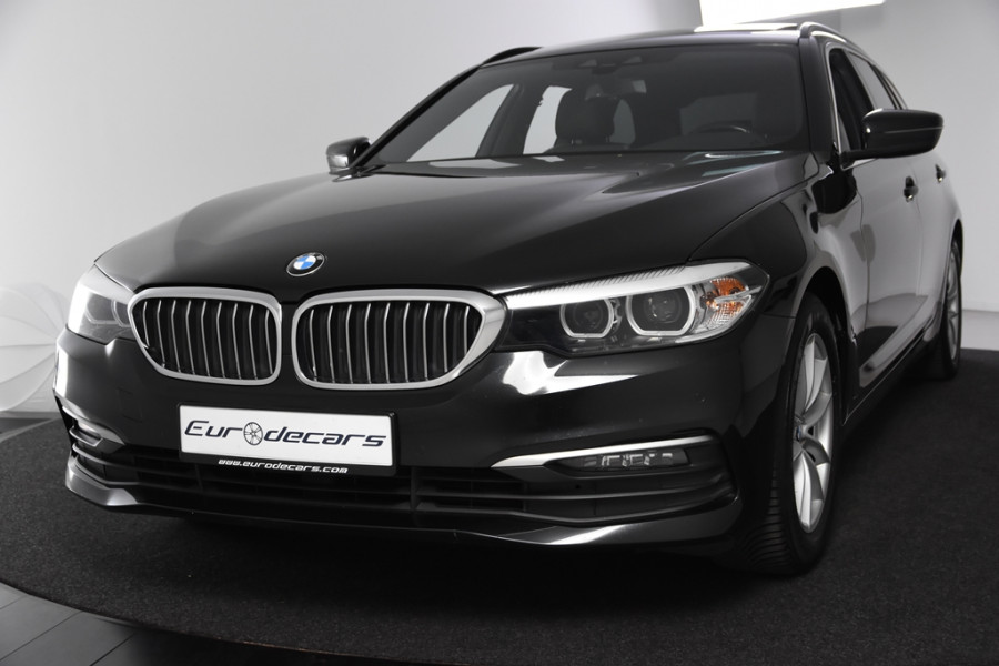 BMW 5 Serie Touring 520d *1ste Eigenaar*Leer*Panoramadak*Trekhaak*Ambiente*
