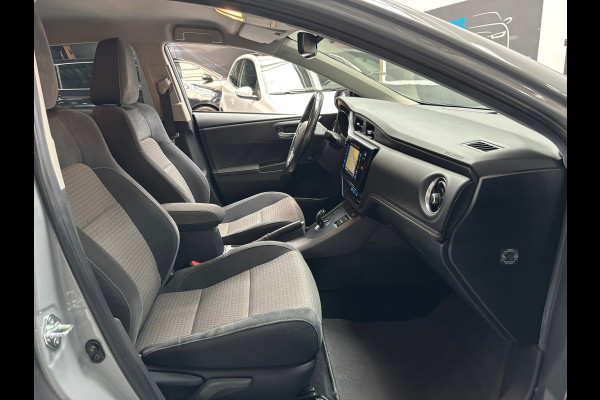 Toyota Auris 1.8 Hybrid Energy Plus / Navigatie / Trekhaak