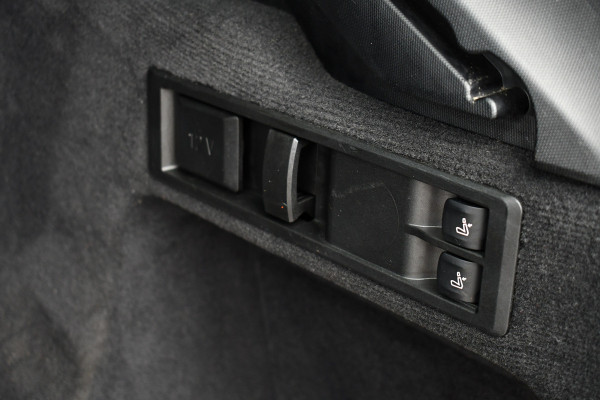 BMW 3 Serie Touring 330e M-Sport Pro Pano M-zetels ACC HUD HiFi 19inch