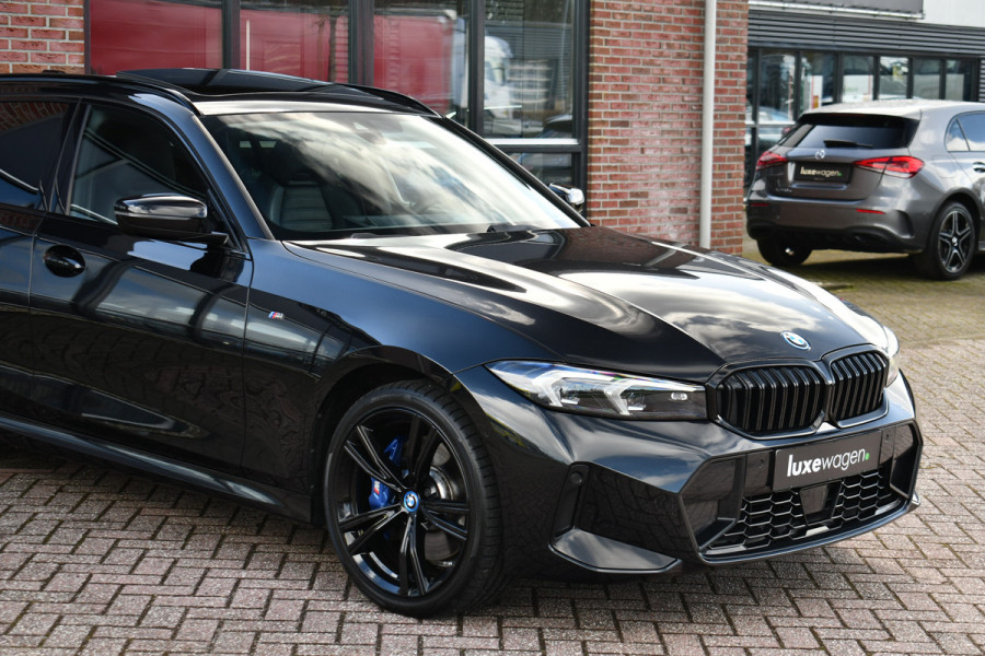BMW 3 Serie Touring 330e M-Sport Pro Pano M-zetels ACC HUD HiFi 19inch