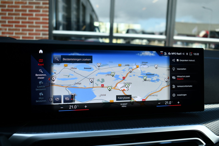 BMW 3 Serie Touring 330e M-Sport Pro Pano M-zetels ACC HUD HiFi 19inch