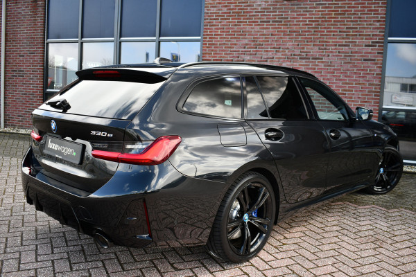 BMW 3 Serie Touring 330e M-Sport Pro Pano M-zetels ACC HUD HiFi 19inch