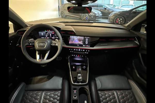 Audi RS3 Limousine 2.5 TFSI quattro Pano|Ceramic|HuD|B&O|VOL
