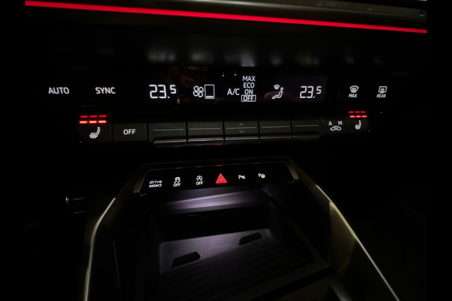 Audi RS3 Limousine 2.5 TFSI quattro Pano|Ceramic|HuD|B&O|VOL