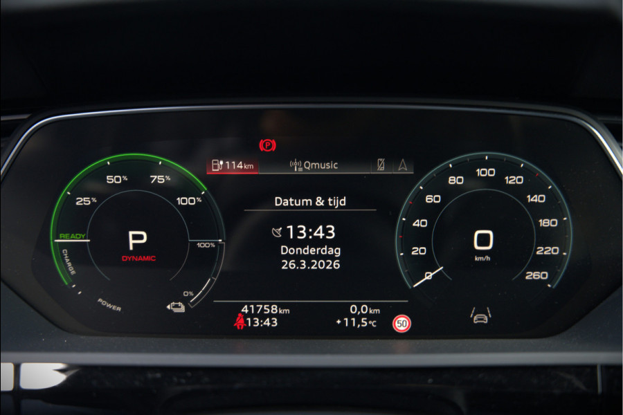 Audi e-tron Sportback 50 quattro S edition 71 kWh S-Line | Panoramadak | Stoelverwarming | Adaptive Cruise Control | Ambiance Verlichting | Memory Seat | Parkeersensoren | Keyless | Apple Carplay