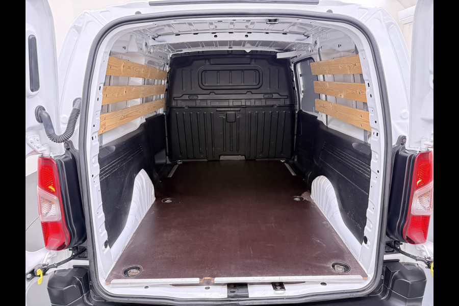 Opel Combo 1.5D L2H1 102PK, Trekhaak, Navigatie, Cruise Control, NIEUWSTAAT