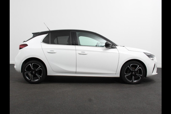 Opel Corsa 1.2 Turbo Sport Edition | Climate control | Cruise control | Panoramadak | Achteruitrijcamera | Parkeersensoren | Stuurverwarming | Stoelverwarming | Apple Carplay/ Android Auto