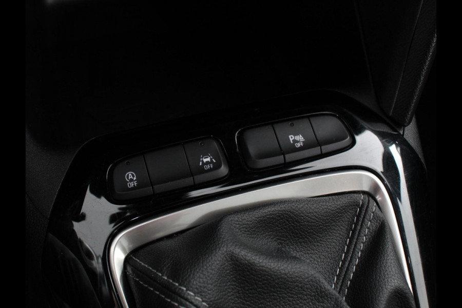 Opel Corsa 1.2 Turbo Sport Edition | Climate control | Cruise control | Panoramadak | Achteruitrijcamera | Parkeersensoren | Stuurverwarming | Stoelverwarming | Apple Carplay/ Android Auto