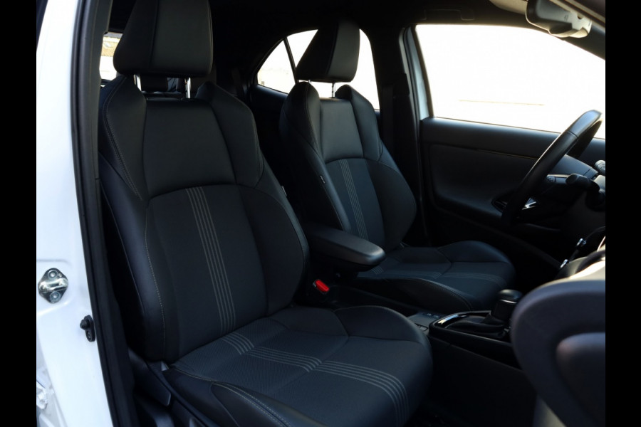 Toyota Yaris Cross 1.5 Hybrid Adventure | Head-Up | Half Leder | Dodehoek