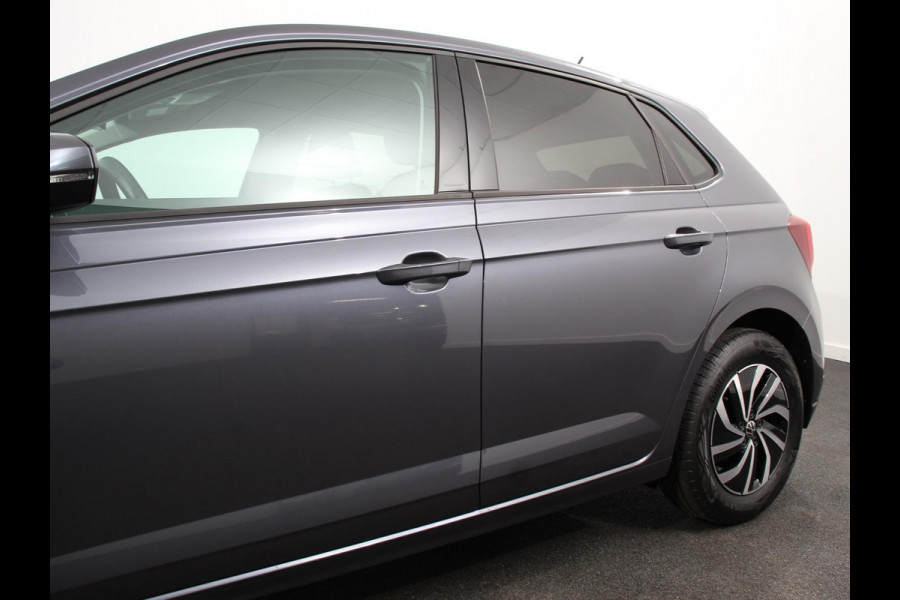 Volkswagen Polo 1.0 TSI 70kW DSG Life Edition | Navigatie | Apple Carplay/Android Auto | Camera | Airco | Lichtmetalen Velgen | Extra Getint Glas