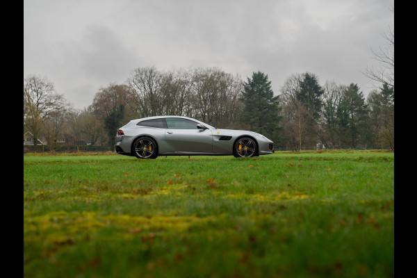 Ferrari GTC4Lusso T 3.9 V8 | Pano-dak | JBL | Lift